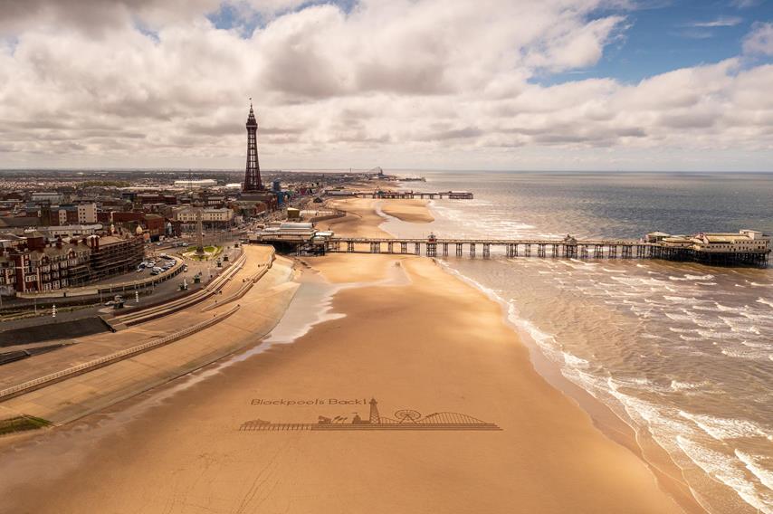 Coach Trips & Holidays to Blackpool
