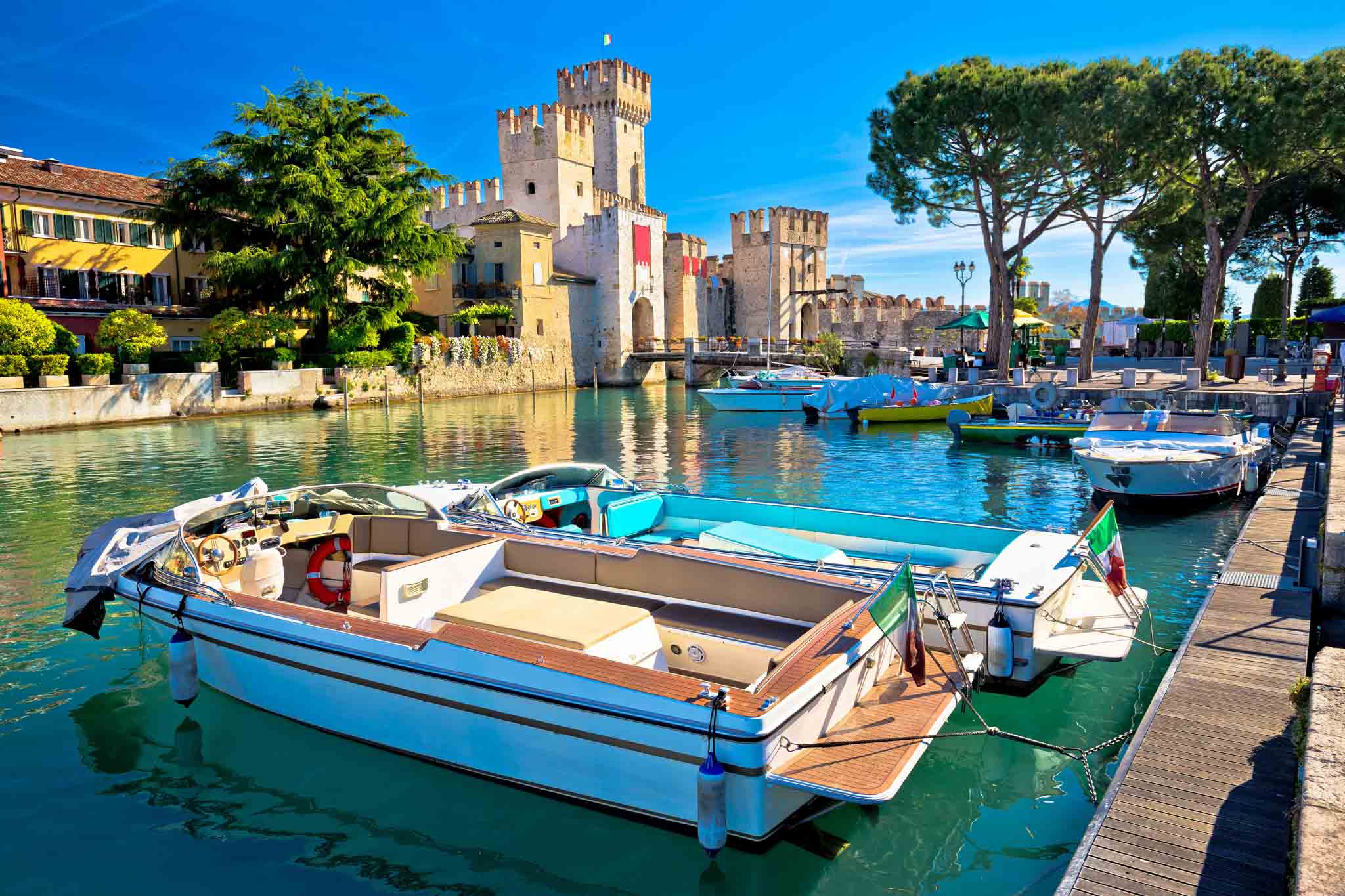 Italy - Spectacular Lake Garda, Venice & Verona