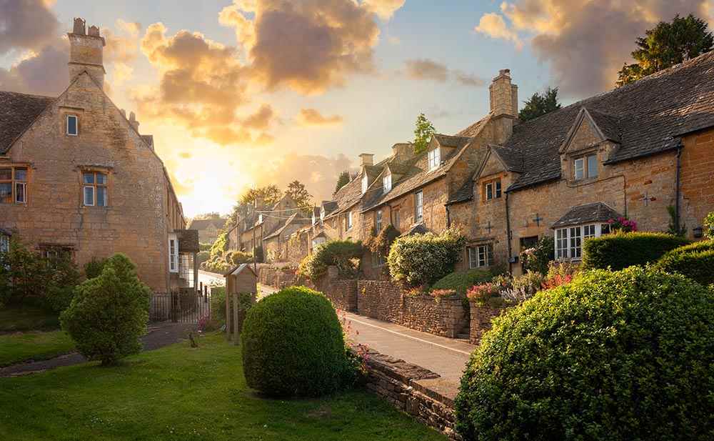 Coach trips under £100 with Leisuretime